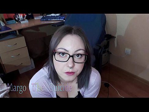 ❤️ Нүдний шилтэй тачаангуй охин камер дээр Шодойг гүн хөхөж байна Секс видео манайд ﹏